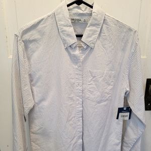 NWT Arizona Boyfriend style long sleeve button up shirt